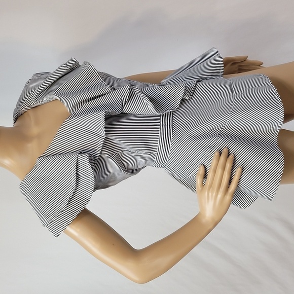 Dalin Ruffle Stripe Top - Picture 8 of 12